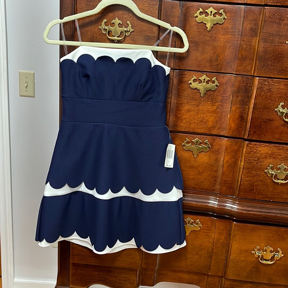 Navy blue scallop and white dress juniors size 7